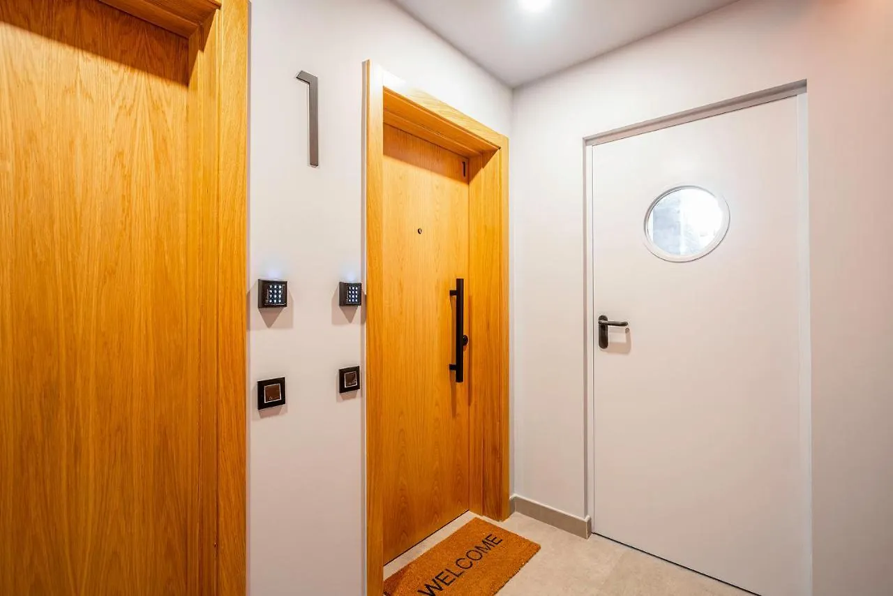 ברצלונה Apartsnoubcn Equador Les Corts ספרד