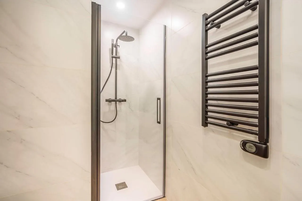 Apartsnoubcn Equador Les Corts Barcelona