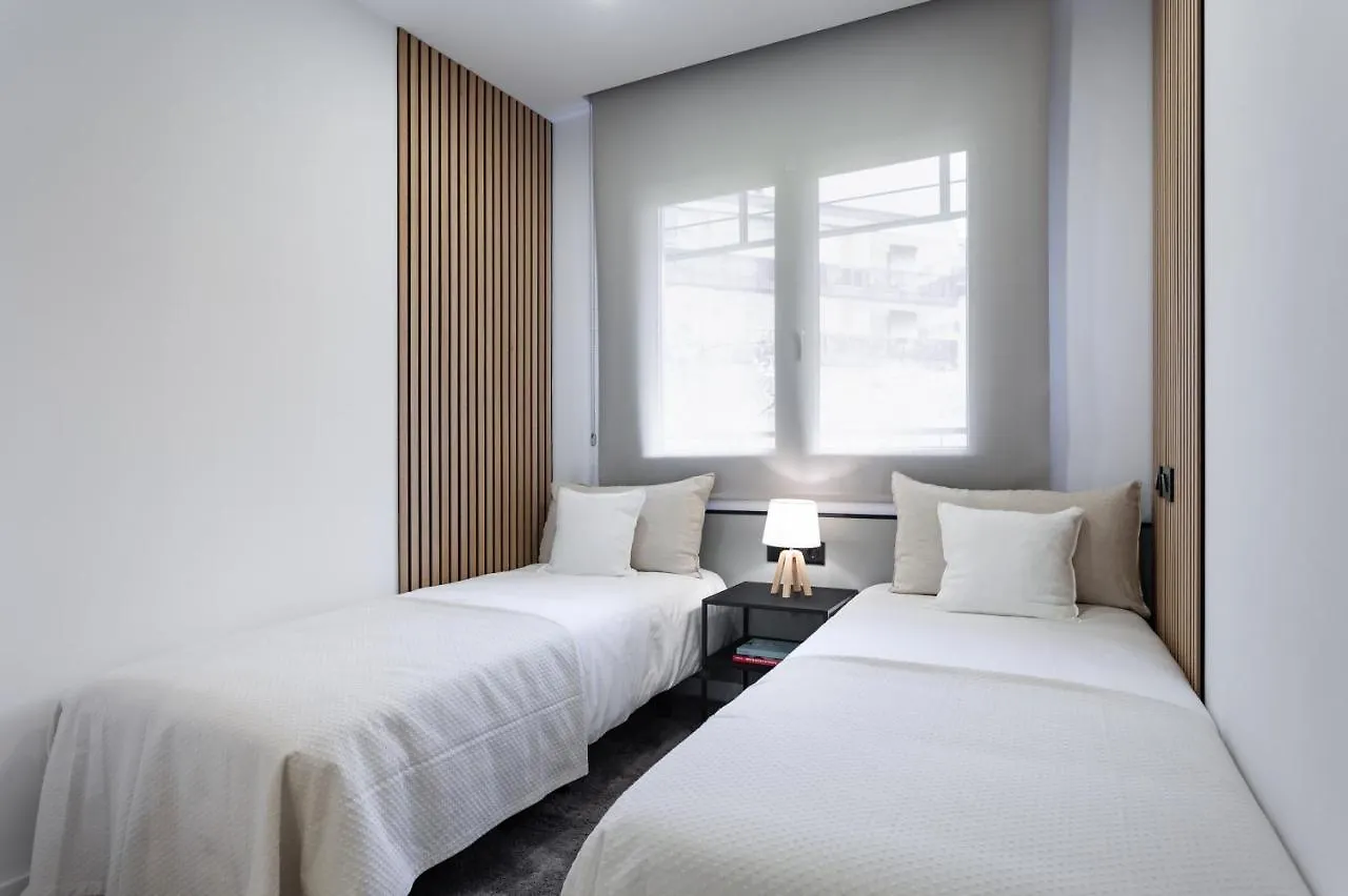 Apartsnoubcn Equador Les Corts Barcelona